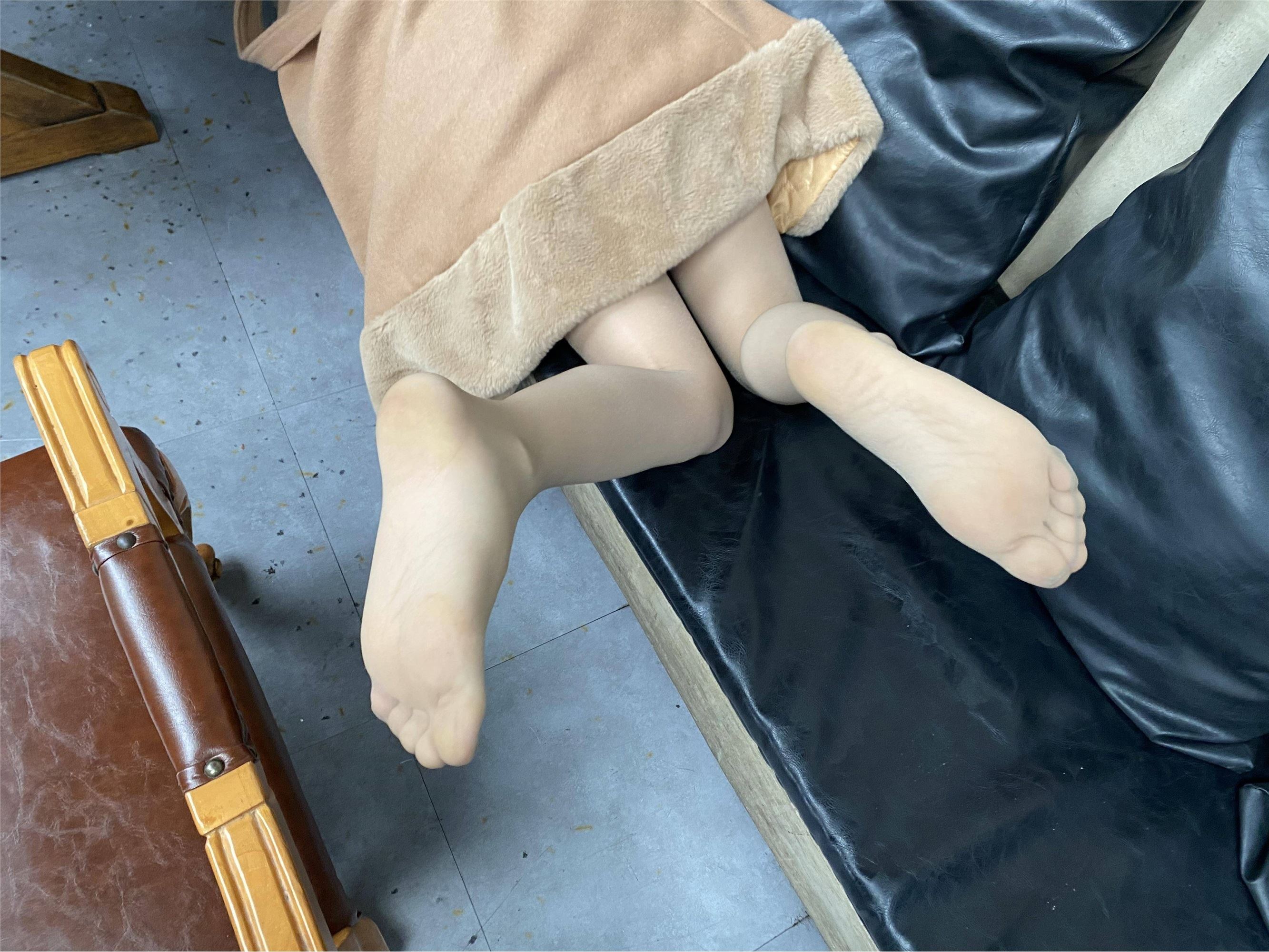 MussGirl慕丝女郎  NO.160 红色皮裙肉丝